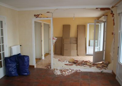 Découpe d’un mur intérieur en rénovation